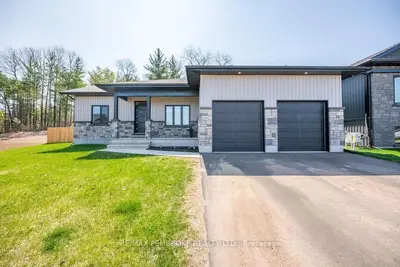 133 CHAD Street, Petawawa, ON K8H 0G9