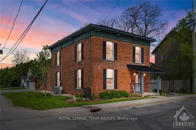 133 Sanders Street, North Grenville, On K0g 1j0