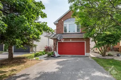 60 BRIDLE PARK Drive, Kanata, ON K2M 2X1
