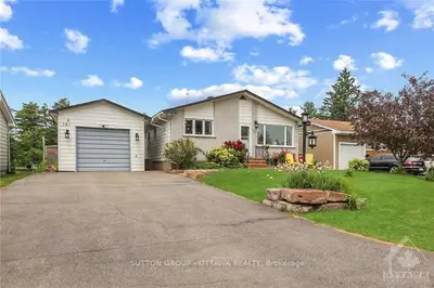 181 LACROIX Avenue, Orleans - Cumberland and Area, ON K1E 1K2