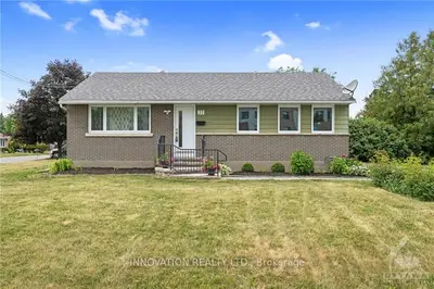 37 HOWDEN Avenue, Meadowlands - Crestview and Area, ON K2G 3H5