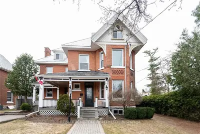 530 MARY Street, Pembroke, ON K8A 5X1