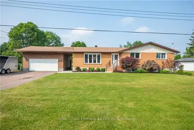116 MUD LAKE Road, Pembroke, ON K8A 6W4