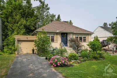 474 WENTWORTH Avenue, Woodroffe, ON K2B 5K1