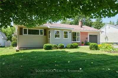 12 BAY Street, South Dundas, ON K0E 1K0