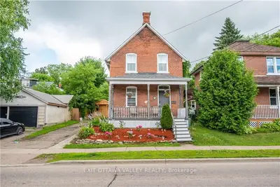 419 Mackay Street, Pembroke, On K8a 1e3