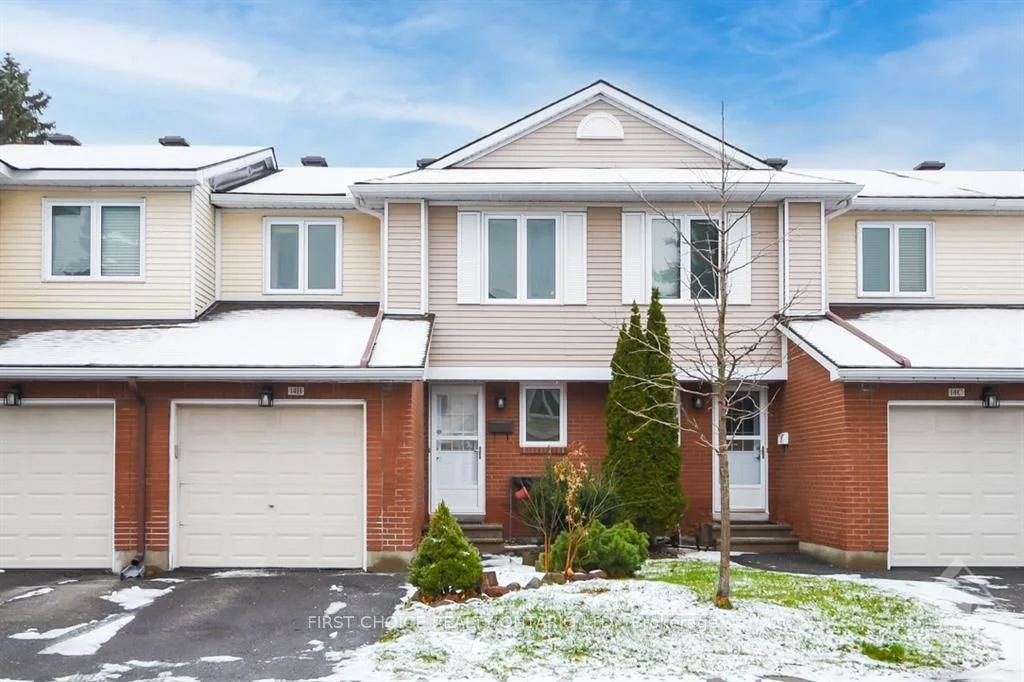 14B CASTLEBROOK Lane, South of Baseline to Knoxdale, ON K2G 5G4
