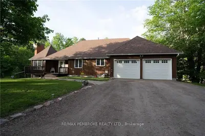 132 Rahns Road, Laurentian Valley, On K8a 0h8