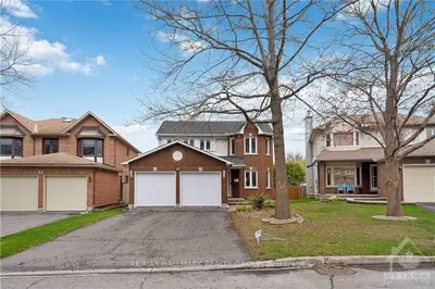 53 Cellini Court, Hunt Club - South Keys And Area, On K1g 5k3