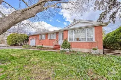 31 Parkside Crescent, Meadowlands - Crestview And Area, On K2g 3b6