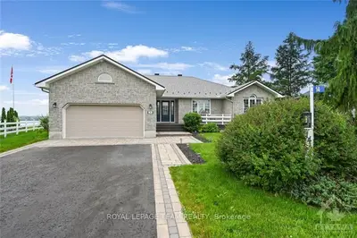 14 FLETT Street, Edwardsburgh/Cardinal, ON K0E 1E0