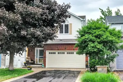 2165 SATURN Crescent, Orleans - Cumberland and Area, ON K4A 3T5