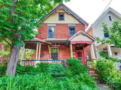 102 First Avenue, Glebe - Ottawa East And Area, On K1s 2g4