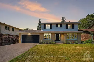 2439 WYNDALE Crescent, Alta Vista and Area, ON K1H 8J2