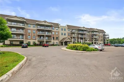 120 PRESTIGE Circle 105, Orleans - Cumberland and Area, ON K4A 1B4
