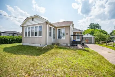 20 WILSON Street, Laurentian Hills, ON K0J 1J0