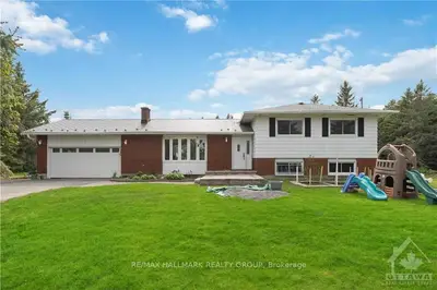 6545 OLD RICHMOND Road, Bells Corners and South to Fallowfield, ON K2A 2Z0