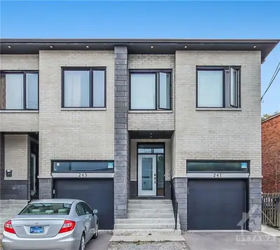 247 GRANVILLE Street B, Vanier and Kingsview Park, ON K1L 6Z3