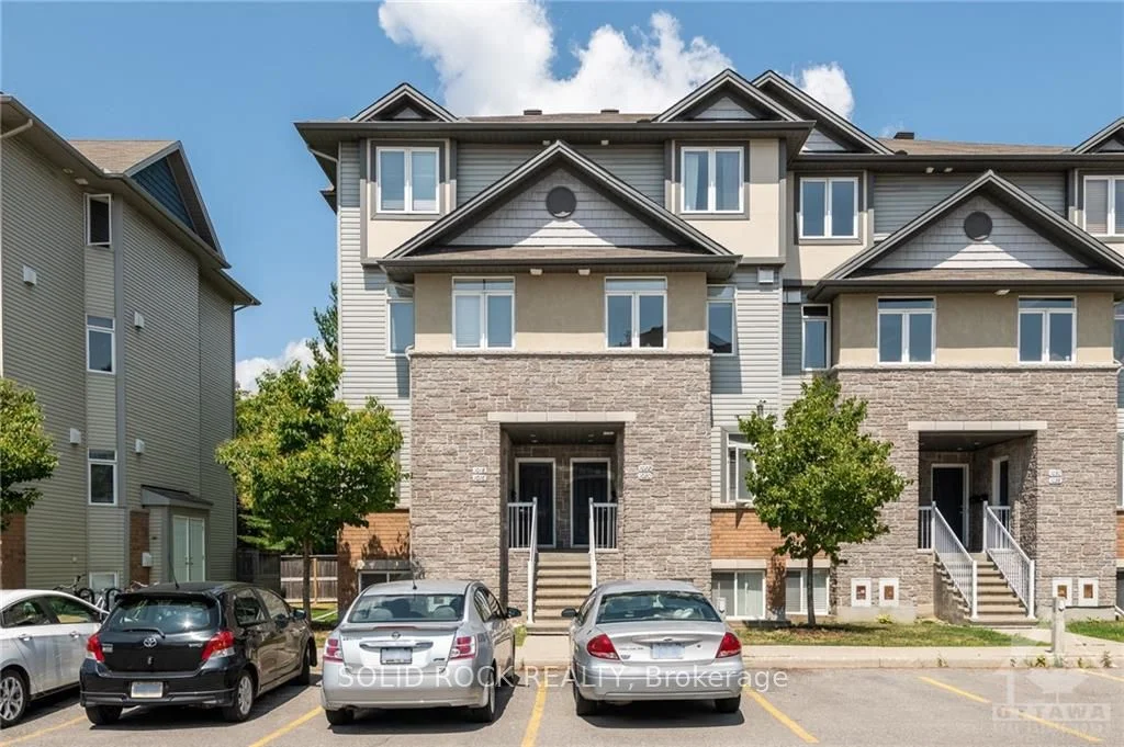 1022 REDTAIL, Cyrville - Carson Grove - Pineview, ON K1J 0A9