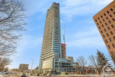 805 CARLING Avenue 2104, Dows Lake - Civic Hospital and Area, ON K1S 5W9