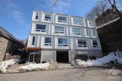 22 Perkins Street 102, West Centre Town, On K1r 7g5