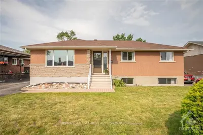 741 CLAUDE Street, Overbrook - Castleheights and Area, ON K1K 2S1