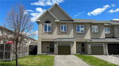 139 SILVERMOON Crescent, Orleans - Cumberland and Area, ON K4A 0P5