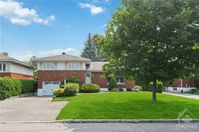 1813 BOTSFORD Street S, Elmvale Acres and Area, ON K1G 1N4