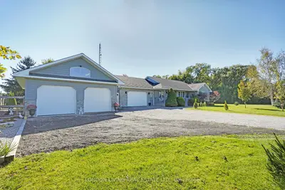 Detached in West Elgin