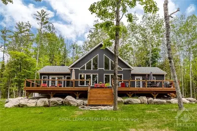 219 Clem Trail, Whitewater Region, On K0j 2l0