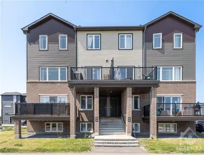 704 Amberwing B, Orleans - Cumberland And Area, On K4a 5h5