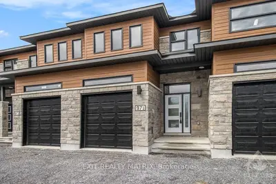 971 Cologne Street, Russell, On K0a 1w0