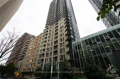 40 Nepean Street 802, Ottawa Centre, On K2p 0x5