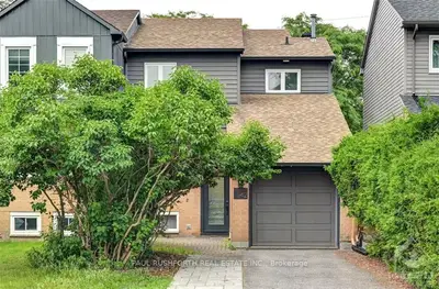 42 GREENBORO Crescent A, Hunt Club - South Keys and Area, ON K1T 1W5