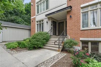 797 Montreal Road 14, Manor Park - Cardinal Glen and Area, ON K1K 0S9