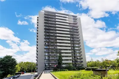 158c Mcarthur Avenue 503, Vanier And Kingsview Park, On K1l 8e7