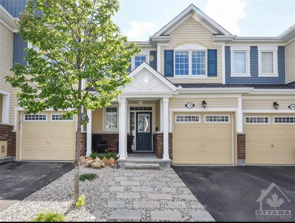 792 SUMMERGAZE Street, Kanata, ON K2M 0L8