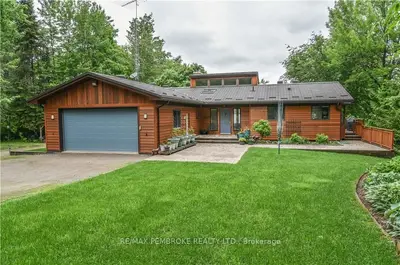 51 DELANEY Lane, Laurentian Hills, ON K0J 1P0