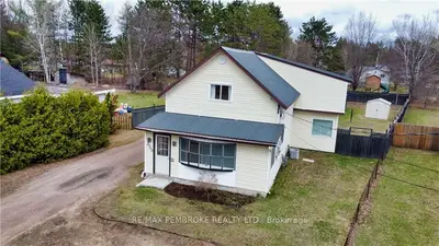 2703 PETAWAWA Boulevard, Petawawa, ON K8H 1Y2