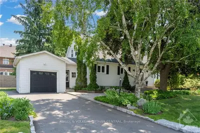 44 Chippewa Avenue, Meadowlands - Crestview And Area, On K2g 1x9