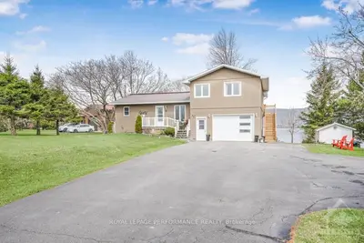 425 Chemin Du Domaine Road, Alfred And Plantagenet, On K0b 1j0