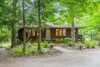 121 LAKEWOOD Road, Tay Valley, ON K7H 0C8