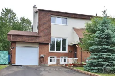 20 Westcliffe Road, Bells Corners And South To Fallowfield, On K2h 7x4