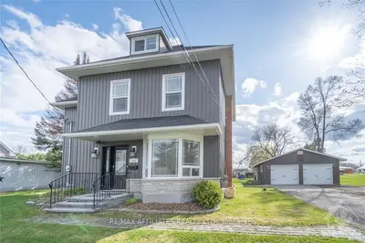 160 POOLE Street, McNab/Braeside, ON K7S 1J2
