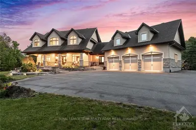 161 IRONSTONE Court, Stittsville - Munster - Richmond, ON K2S 0L4