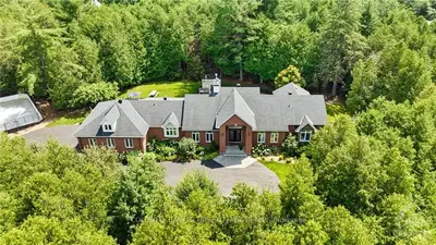18 POPLARWOOD Drive, Stittsville - Munster - Richmond, ON K2S 1V3
