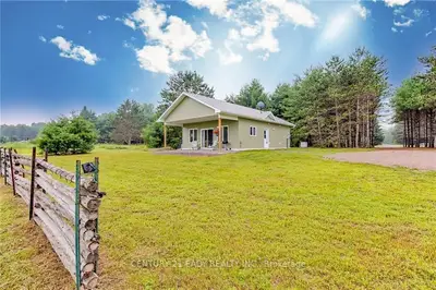 26 Eastern Avenue, Greater Madawaska, On K0j 2r0