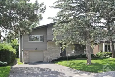 676 GOLDEN Avenue, Carlingwood - Westboro and Area, ON K2A 2G2