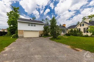 29 Pineglen Crescent, Country Place - Pineglen - Crestview And Area, On K2e 6y2