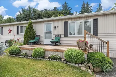 9 Cassell Lane, Rideau Lakes, On K7a 4s5
